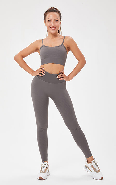 SEAMLESS SCOOP NECK SPORTS BRA & FULL LENGTH TIGHTS / LEGGINGS